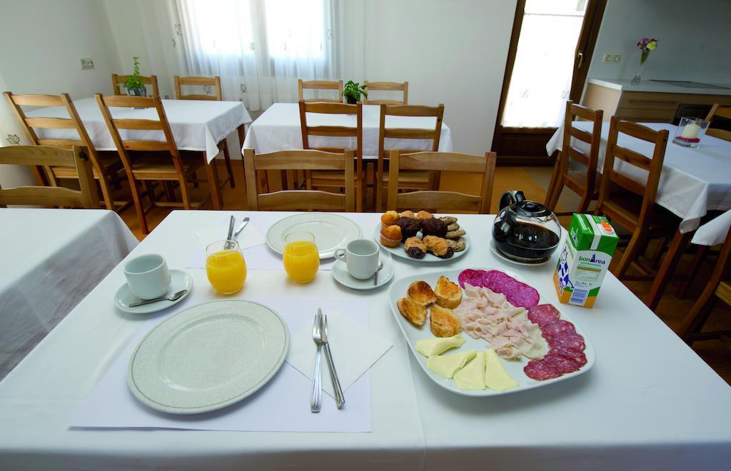 Hostal Palouet De Segarra Kültér fotó